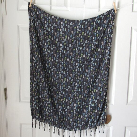 ART STUDIO COMPANY Viscose Wrap Fringed Scarf Large Pineapple Made in India - Picture 8 of 10